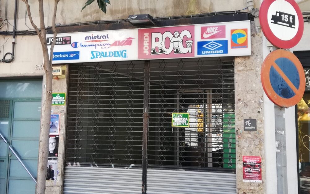 Local en lloguer carrer Guifré